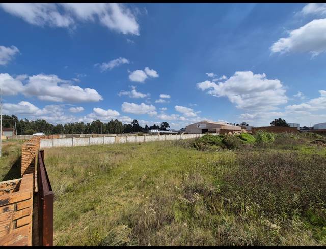 4,050M² VACANT LAND FOR SALE IN VAALPARK